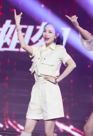 王霏霏《乘风破浪的姐姐》剧照图片_7