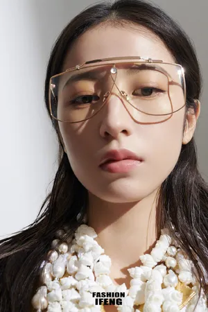 周雨彤父女合体大片写真图片_1
