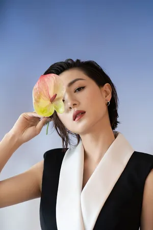 万茜双排扣连衣裙性感图片_1