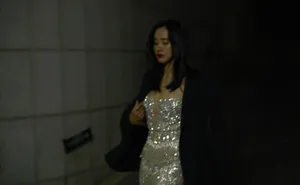 王智黑白风魅力性感写真_5