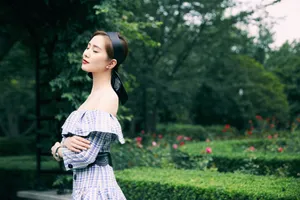 刘诗诗午后花园法式风情写真图片_3