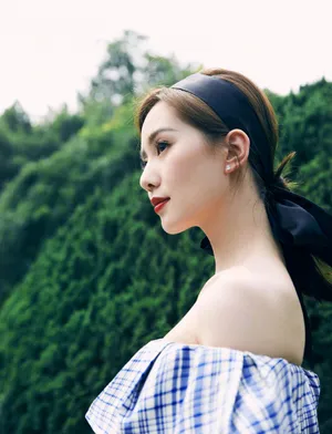 刘诗诗午后花园法式风情写真图片_5
