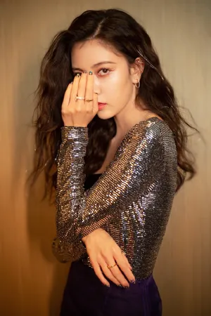 宋妍霏透视纱裙性感写真图片_4