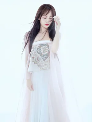 张嘉倪古风汉服仙气写真图片_5