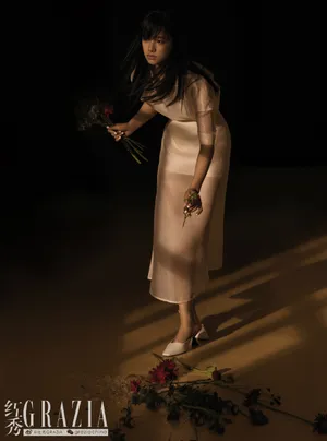 刘柏辛张婧仪刘海造型写真图片_2