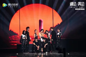 火箭少女101告别典礼性感舞台照图片_4