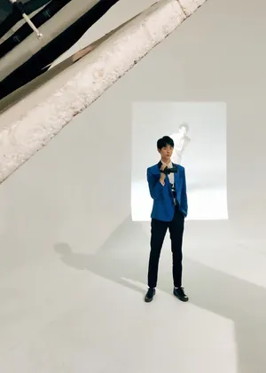 于朦胧帅气西装写真花絮图片_2
