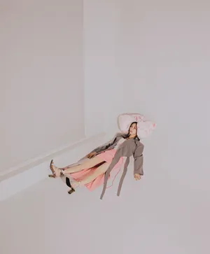 王霏霏性感优雅写真图片