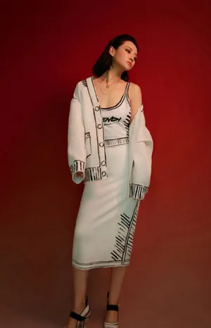 谭卓冷艳妩媚时尚写真图片_6