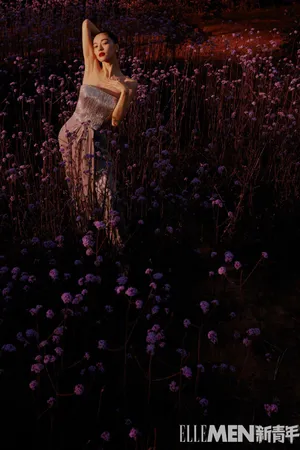钟楚曦明艳红唇硬照写真图片_9