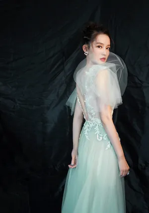 李沁绿纱裙温婉写真图片_8