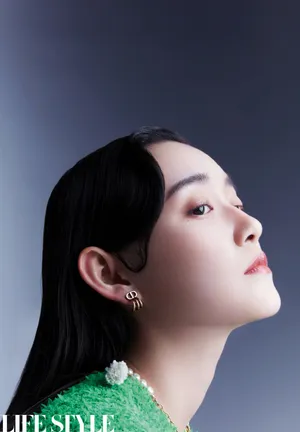 蒋依依时尚杂志大片写真图片_3