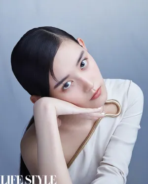蒋依依时尚杂志大片写真图片_4