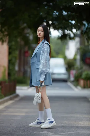 林允时尚清爽写真图片_3