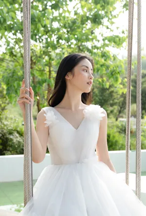 章乐韵白色婚纱唯美写真图片_6