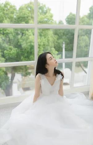 章乐韵白色婚纱唯美写真图片_11