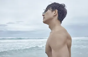 黄轩清凉夏日海边写真图片_7