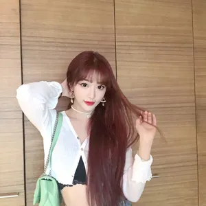 孔雪儿性感露腰私服照图片_1