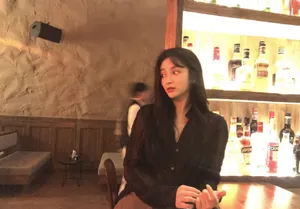 王一菲优雅文艺写真图片_7
