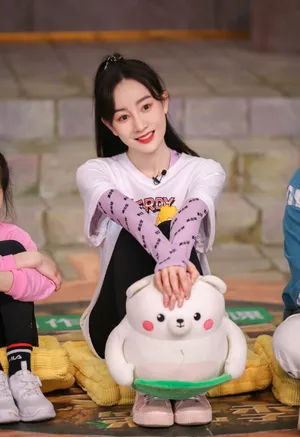 张檬甜美俏皮综艺剧照图片_3