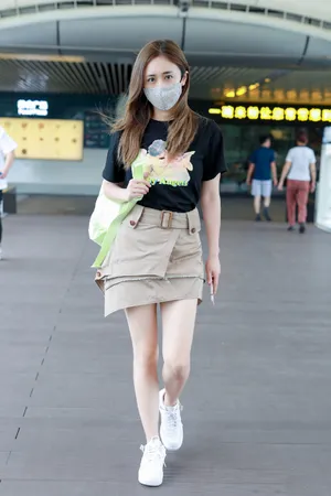 刘芸工装风街拍照图片_3