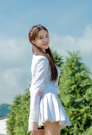 孙珍妮创造营2020学员制服图片