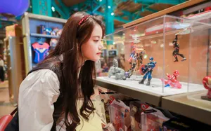 孙珍妮清新甜美街拍图片_6