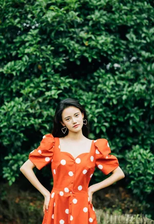 孙珍妮游园少女写真图片