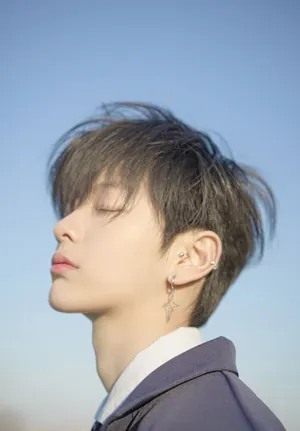 创造营2020刘梦学院风酷飒写真_6
