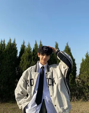 刘梦元气个性户外写真_2