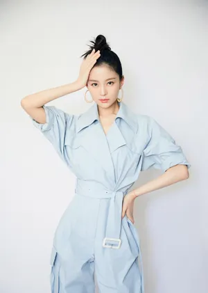 王媛可清爽时尚写真图片