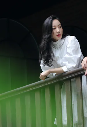 韩雪纯白套装优雅写真图片_1