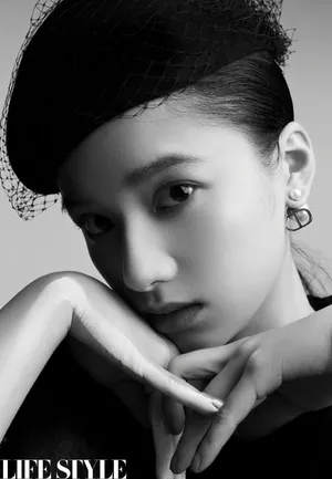 张婧仪优雅性感写真图片_3