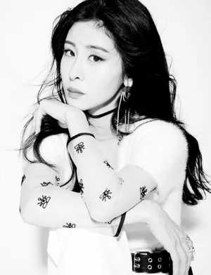 张碧晨炫腹腰精性感写真图片_4