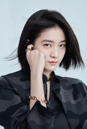 张雪迎迷彩裙时尚写真图片_2