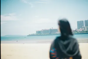 沈月小清新海边街拍照图片_12