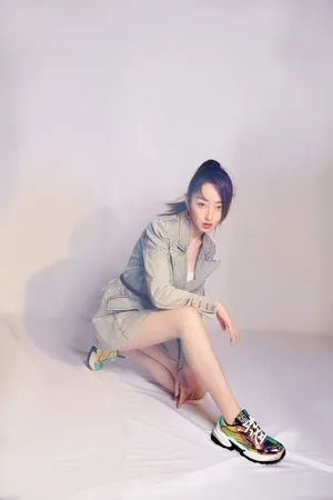 蒋梦婕牛仔套装性感写真图片_5