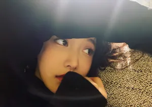 姜贞羽慵懒居家生活照图片_3