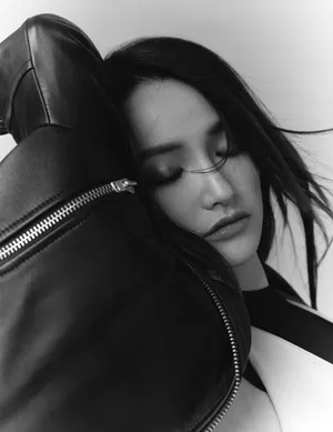 许馨文暗黑系酷美写真图片_1
