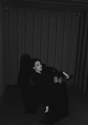 许馨文暗黑系酷美写真图片_4