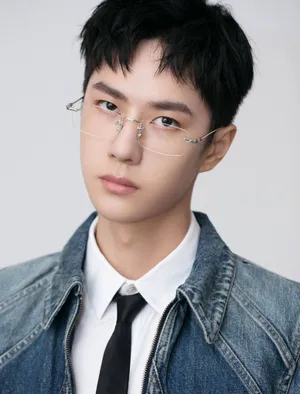 王一博学院风帅气写真图片_5