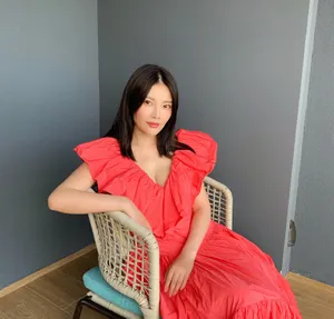 徐冬冬性感红裙写真图片_3
