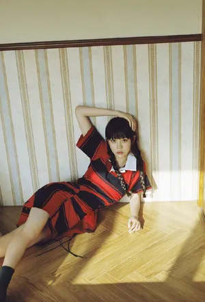 欧阳娜娜复古风时尚写真图片_8