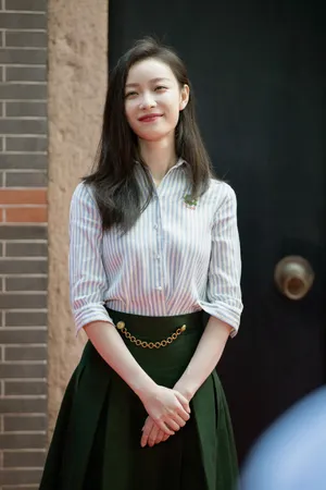 倪妮古典气韵性感活动照图片_5