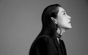 曾黎冷艳妩媚时尚写真大片_9