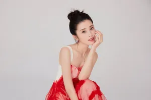 李若嘉甜美俏皮写真图片_3