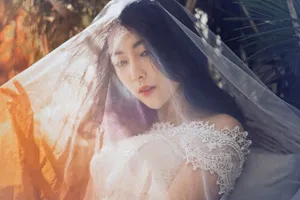 黎一萱白婚纱性感写真图片_6