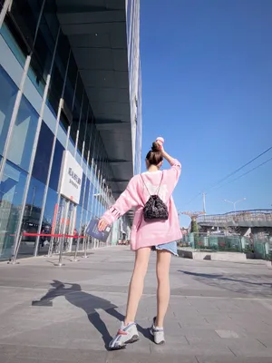 宣璐清爽私服街拍照图片