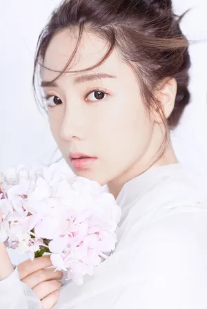 王萌黎唯美仙气写真图片