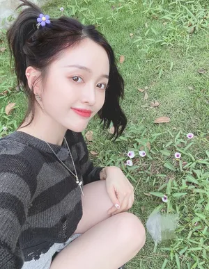 吴宣仪牛仔短裤活力私服图片_10